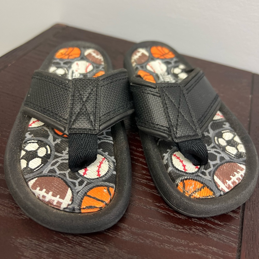 Capelli- Toddler Flip Flop, Black- Sports- Size: 10-11